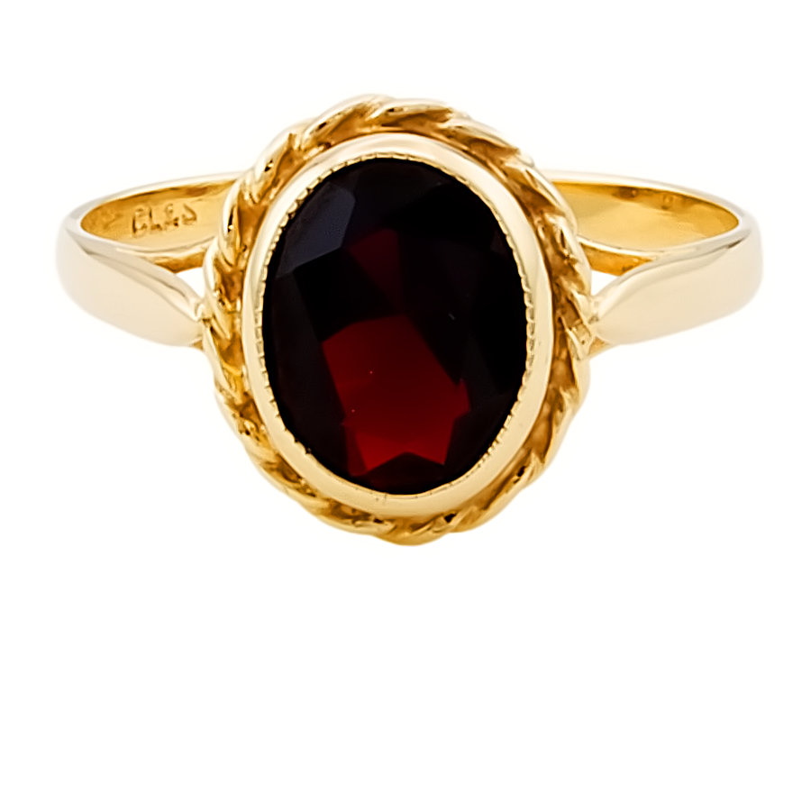 9ct gold Garnet Ring size N